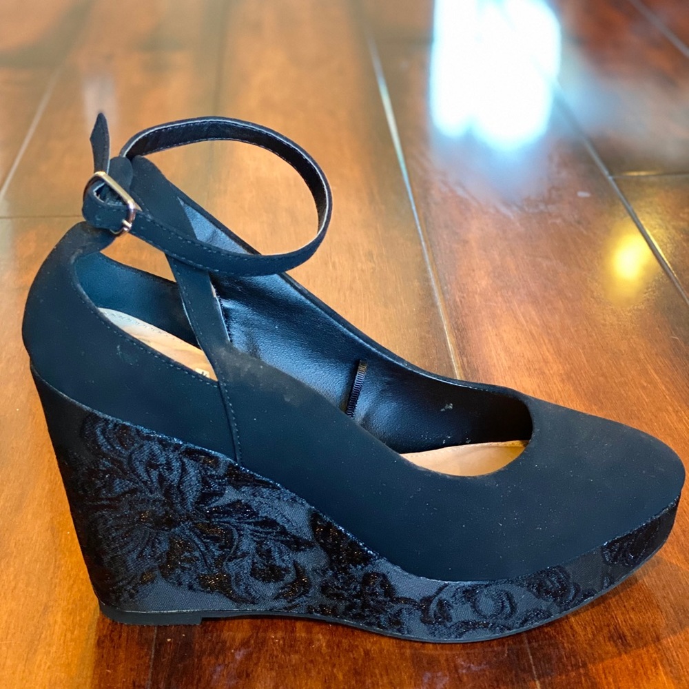 Women shoes - Picture 3 of 6